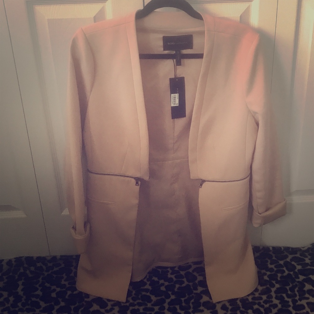 BCBG blazer 🔥🌺